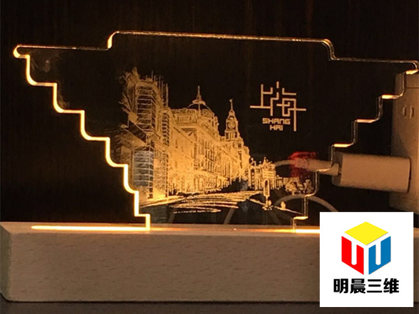 光之筆觸：玻璃內雕刻的細膩藝術